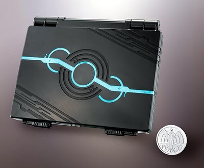 Mua bán DX MEDAL HOLDER LIKE NEW