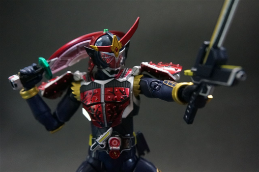 Mua bán SHF KAMEN RIDER GAIM (FOREIGN AFFAIRS) BLOOD ORANGE ARMS