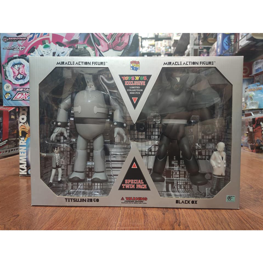 Mua bán MIRACLE ACTION FIGURE TETSUJIN & BLACK OX 2ND