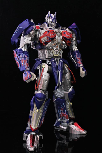 Mua bán TRANSFORMERS OPTIMUS UT R-02D