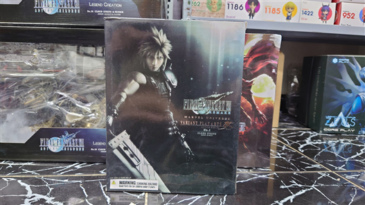 Mua bán PLAY ARTS KAI FF7 CLOUD STRIKE VER 2 FAKE