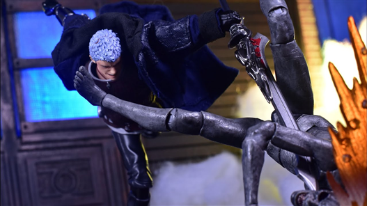 Mua bán 1000 TOYS NERO