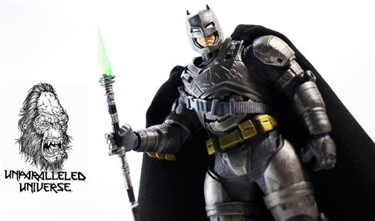 Mua bán MEZCO BATMAN ARMORED BVS FAKE