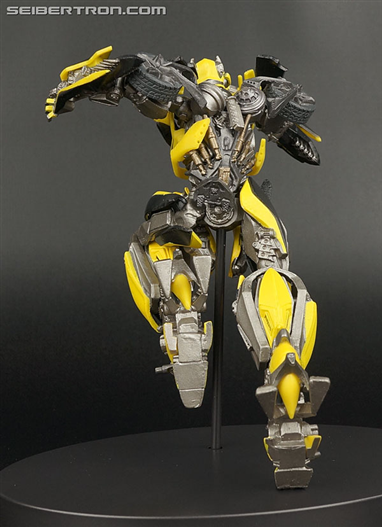 Mua bán FURYU BUMBLEBEE