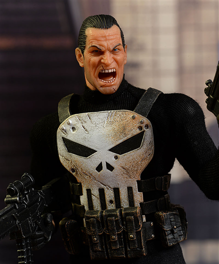 Mua bán MEZCO ONE:12 PUNISHER KO VER