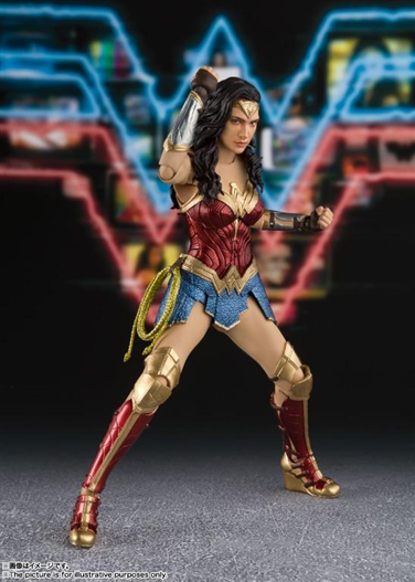 Mua bán SHF WONDER WOMAN 1984