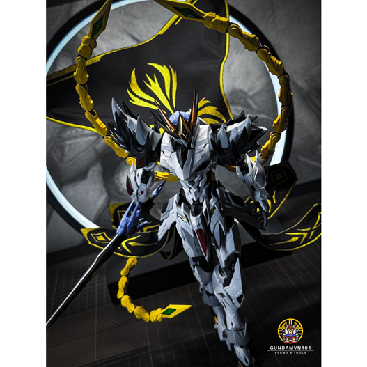 Mua bán MODEL KIT MOTOR NUCLEAR MNP-XH02 CAOREN KÈM ÁO CHOÀNG